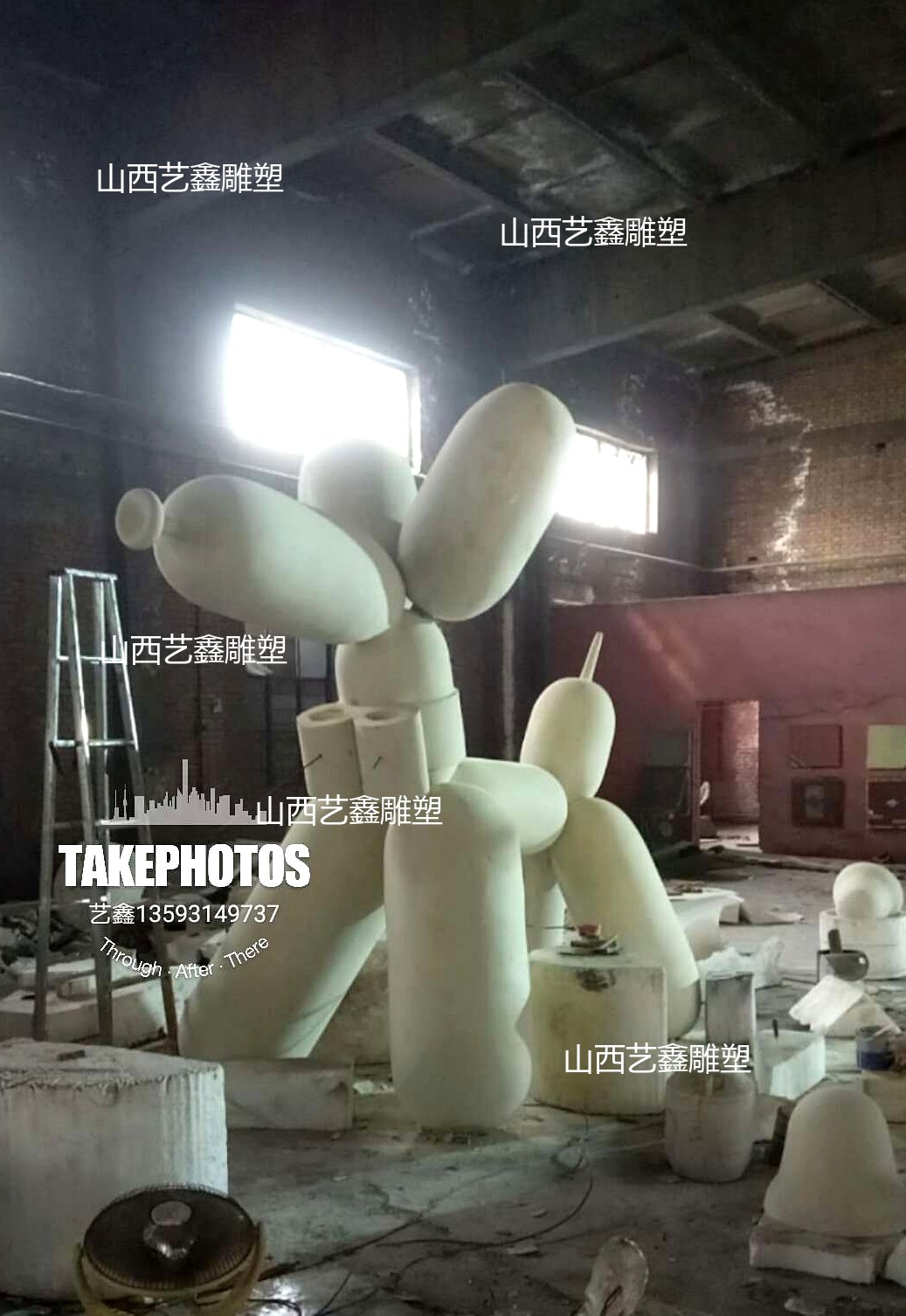 卡通狗狗雕塑 Q版宠物